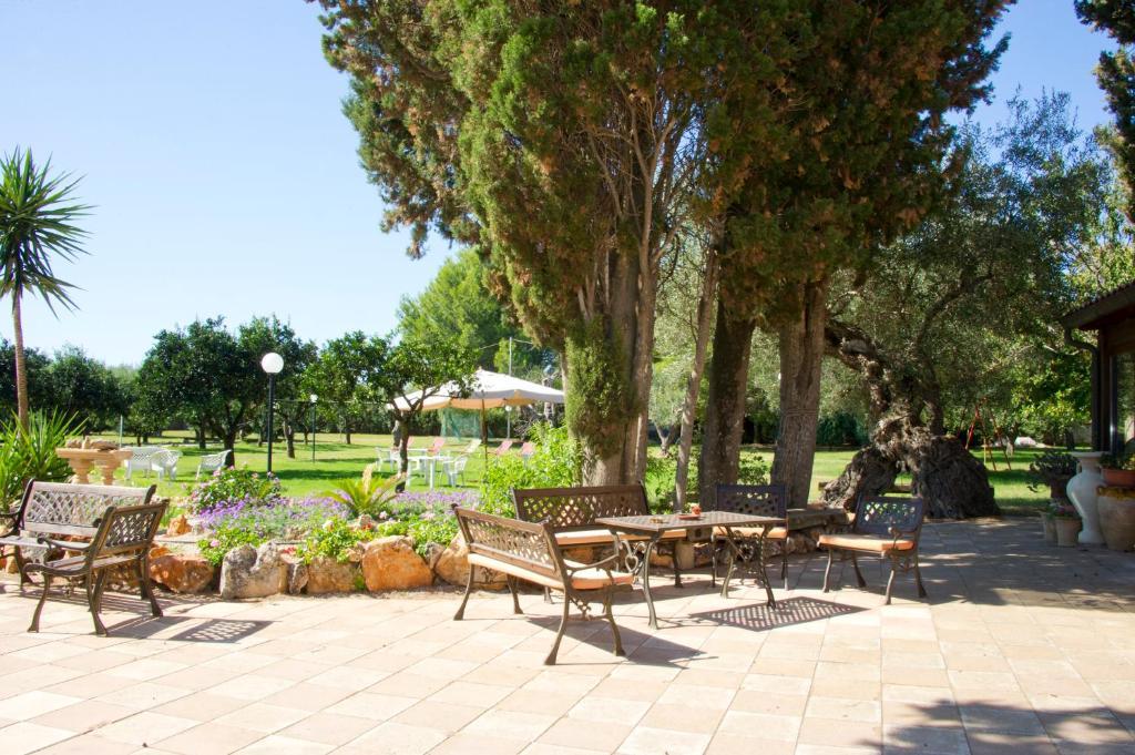 Agriturismo Santa Chiara Алеціо Екстер'єр фото