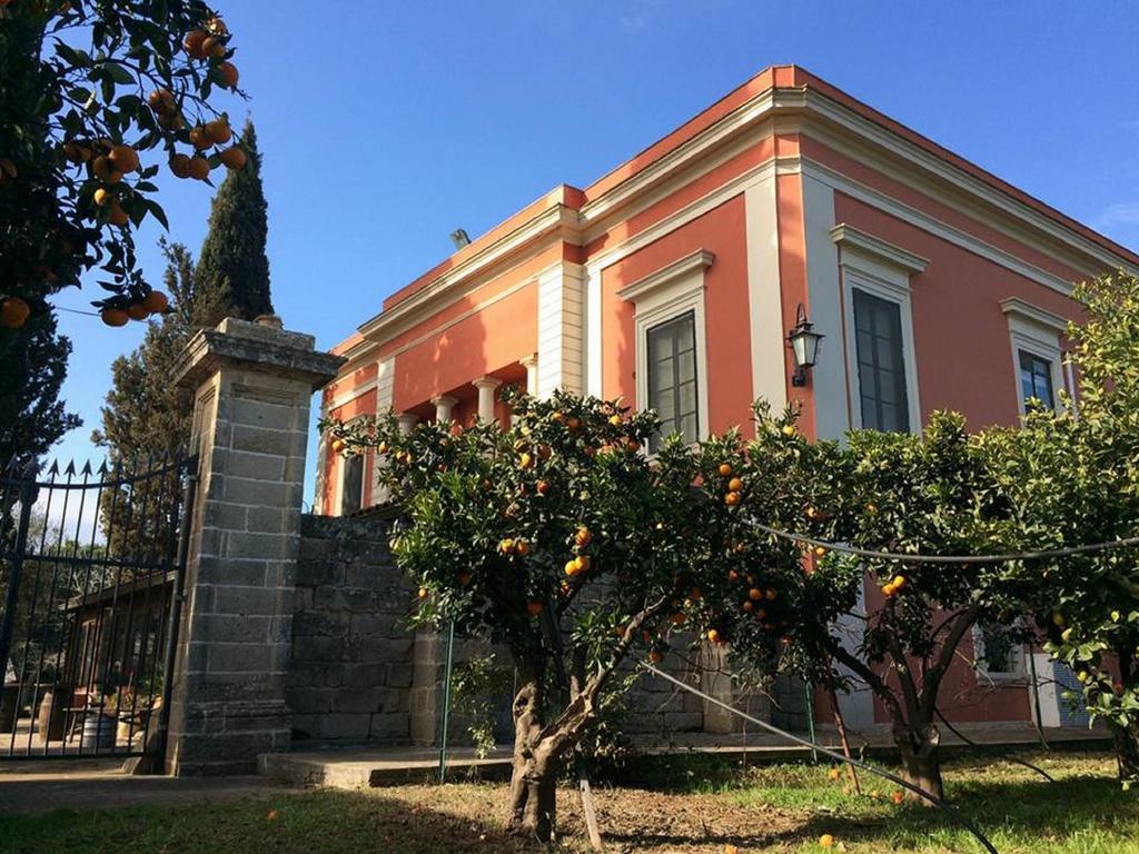 Agriturismo Santa Chiara Алеціо Екстер'єр фото