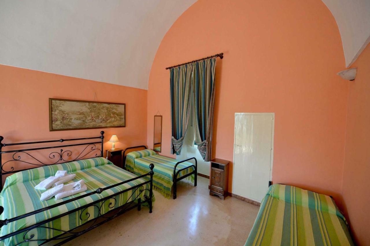 Agriturismo Santa Chiara Алеціо Екстер'єр фото
