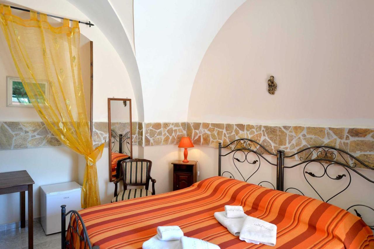 Agriturismo Santa Chiara Алеціо Екстер'єр фото